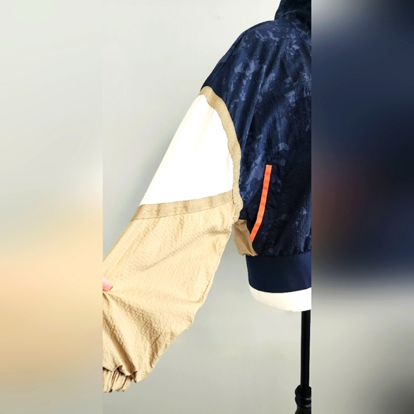 NIKE LOOSE FIT Women Jacket Size M Blue Long Sleeve Zip Pockets Nylon - Picture 5 of 15